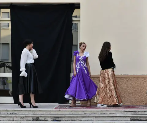 La Classe IIIA in scena con lo spettacolo "Cenerentola"